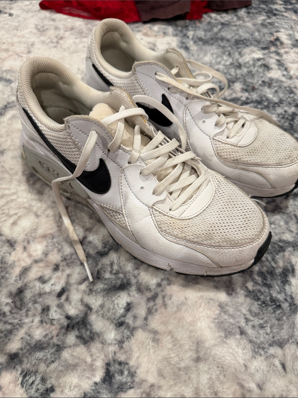Nike White and Black Trainer Sneakers